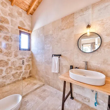 Samas - Doganin Kalbine Kuecuek Bir Kacamak Vila