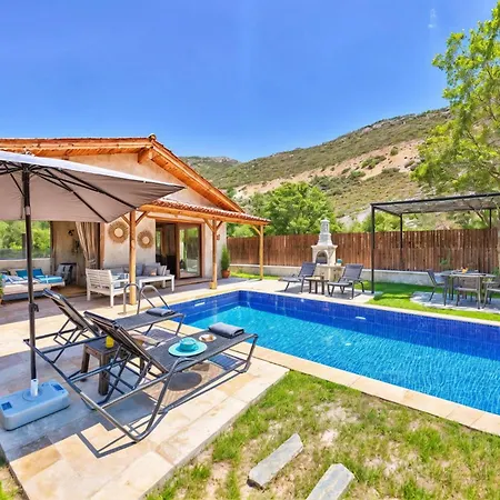 Samas - Doganin Kalbine Kuecuek Bir Kacamak Villa *