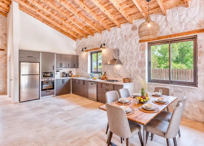 Samas - Doganin Kalbine Kuecuek Bir Kacamak * Kaş