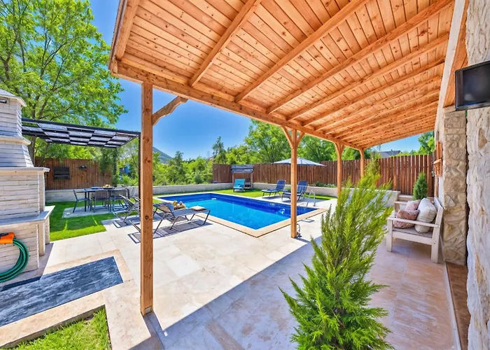 Samas - Doganin Kalbine Kuecuek Bir Kacamak Villa Kaş